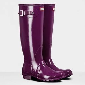 Violet tall hunter rain boots w/ tall hunter socks